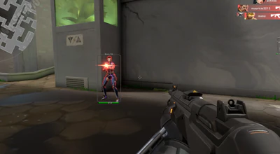 Rust thermal ESP wallhack with skeleton outlines, HP, and distance readouts
